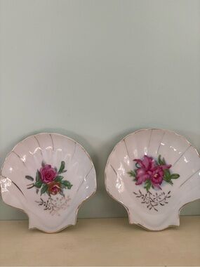 Vintage EW Princess China floral shell-shaped trinket dishes. Set of 6